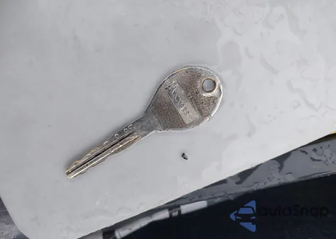 2000 Nissan Frontier Se-V6/Xe-V6 z USA, uszkodzony, nr VIN 1N6ED26Y1YC387104